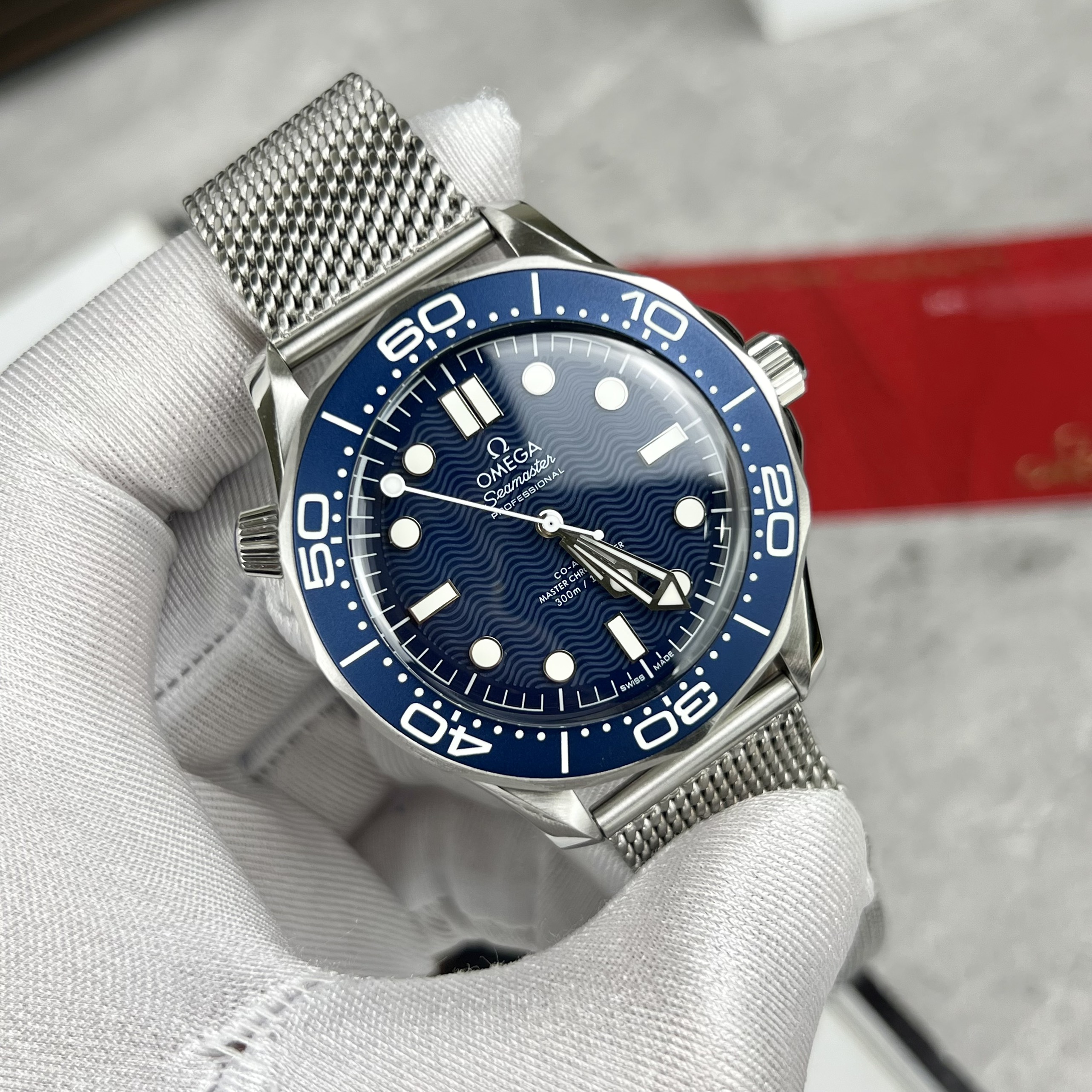 Đồng Hồ Nam Omega Seamaster Replica 1:1 Mặt Số Xanh Dây Thép Lụa Mềm 42mm