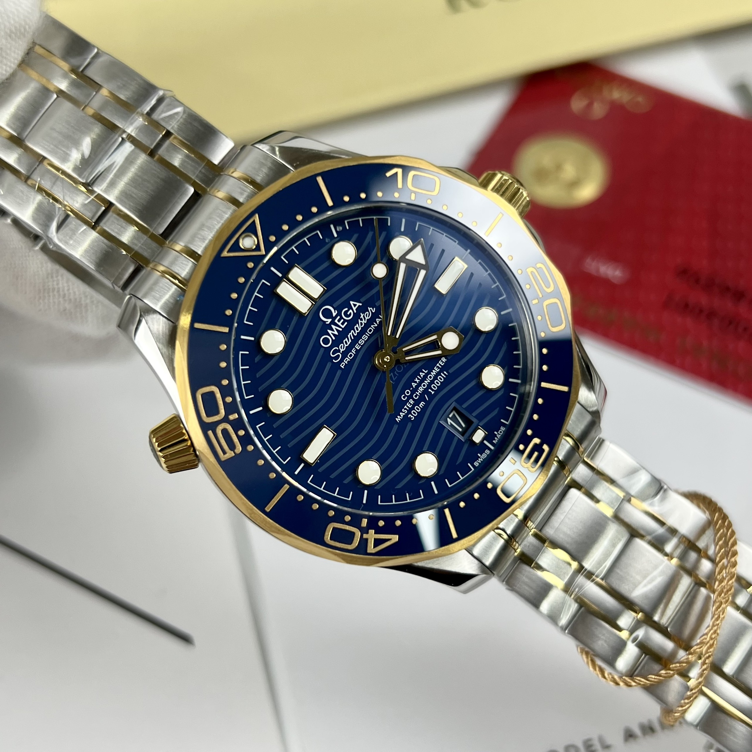 Đồng Hồ Nam Omega Seamaster Diver 300M Automatic Thuỵ Sỹ Viền Vàng Ta Mặt Blue 42mm