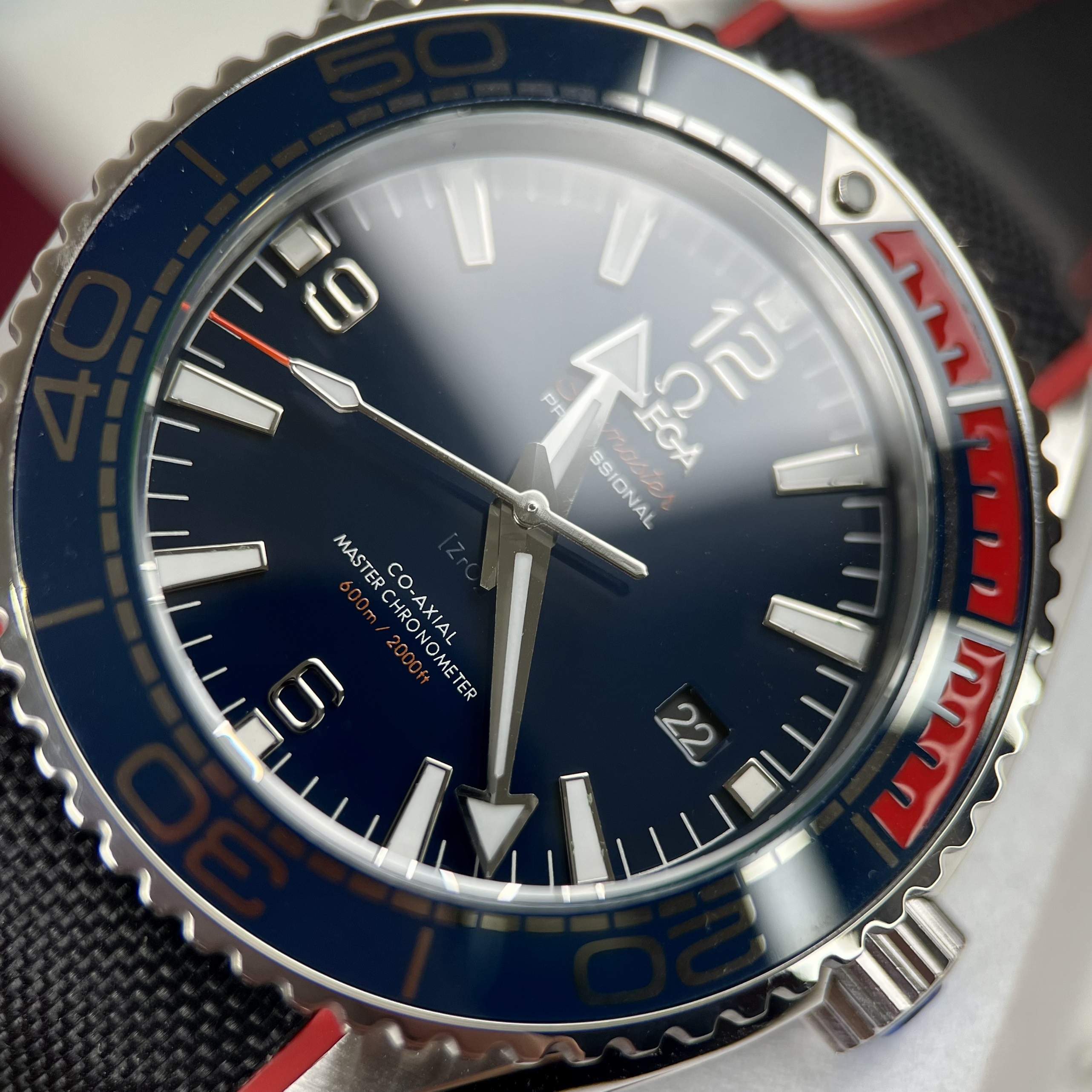 Đồng Hồ Nam Omega Seamaster Planet Ocean 600m Fake Cao Cấp Automatic Thuỵ Sỹ 43,5mm