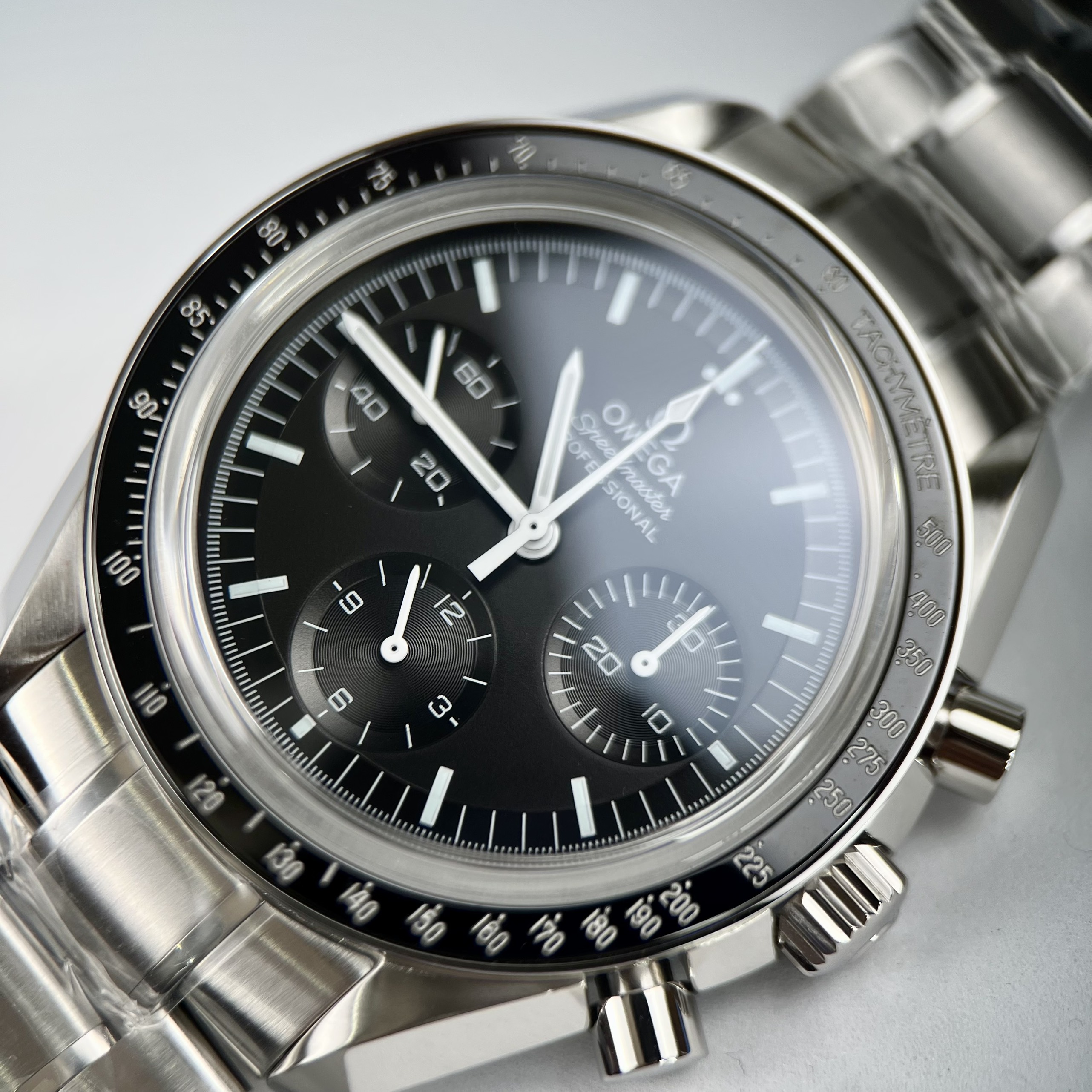 Đồng Hồ Nam Omega SpeedMaster Replica 11 Thụy Sỹ Dây Kim Loại Mặt Đen 40mm